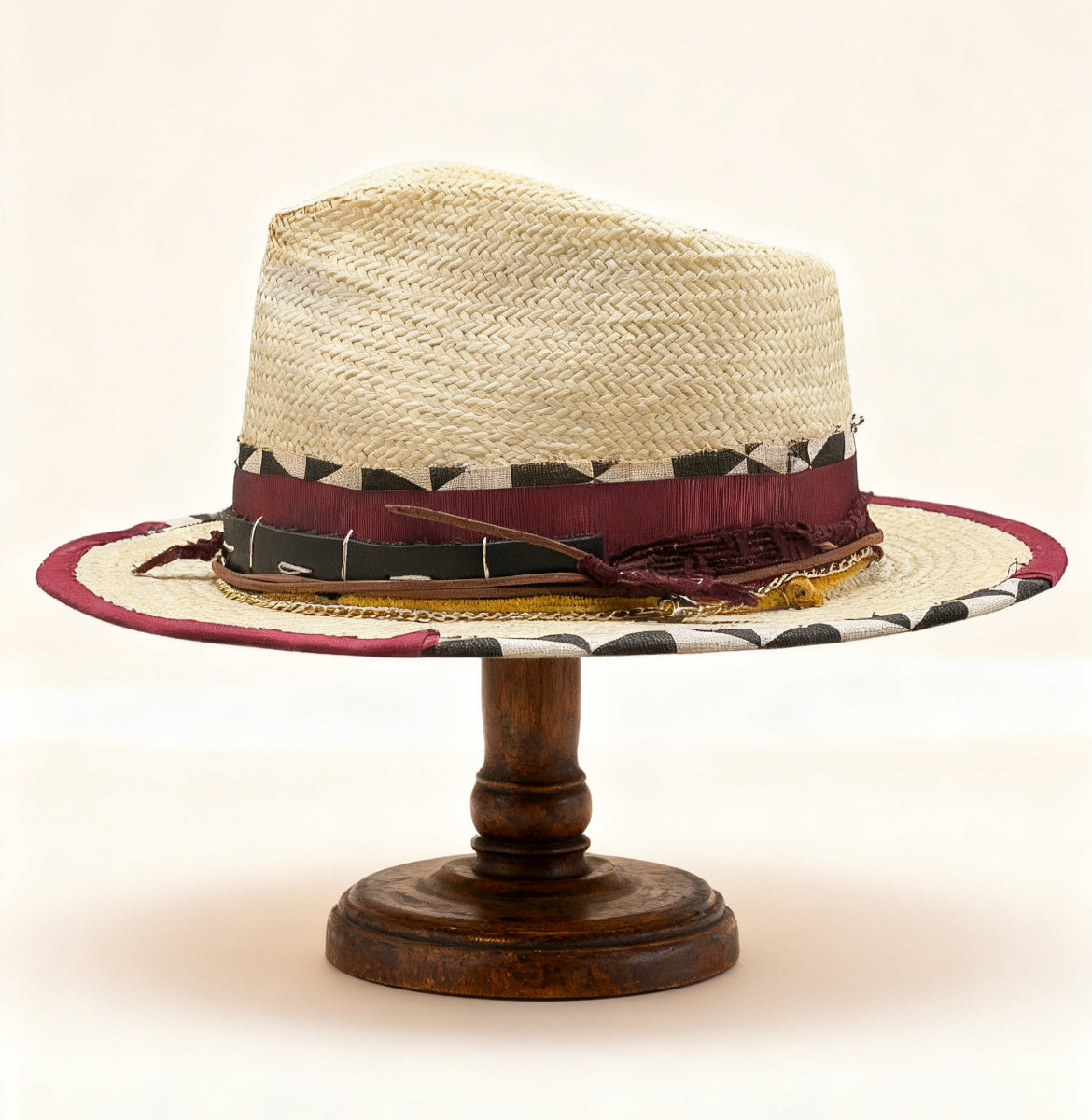 Stravaganzza – Beige Straw Fedora Hat | Boho-Chic Elegance