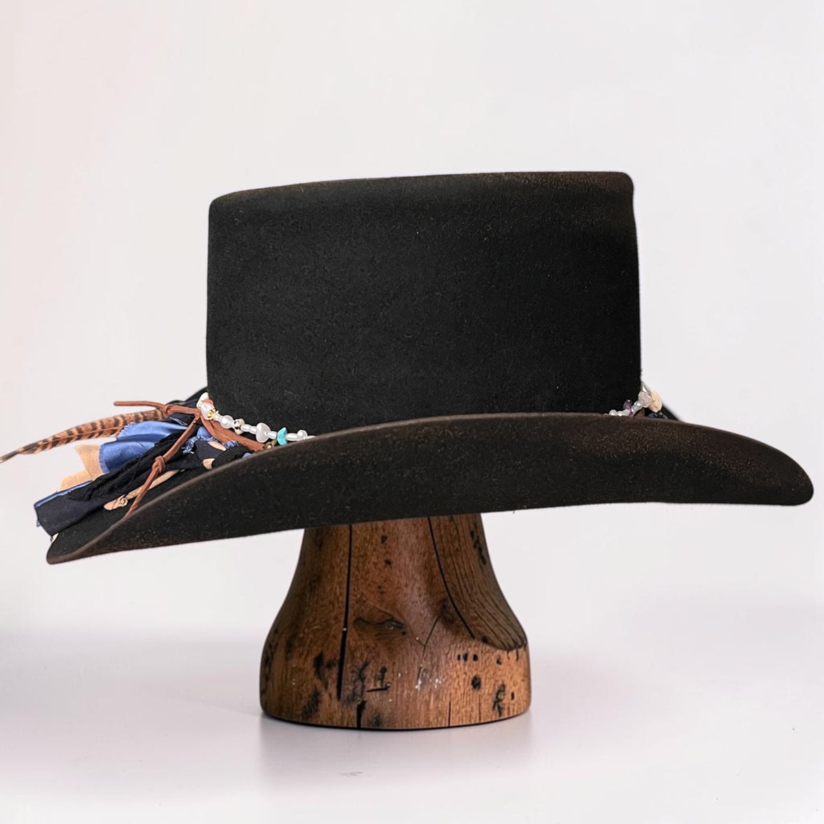 Belle – Black Low Top Hat