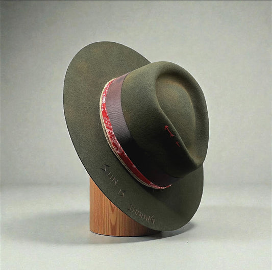 “Sun is shining” Wool Felt Hat – handmade wool felt hat by artisan Ruby Cantero, detail view 3 | Pokijomba Hats