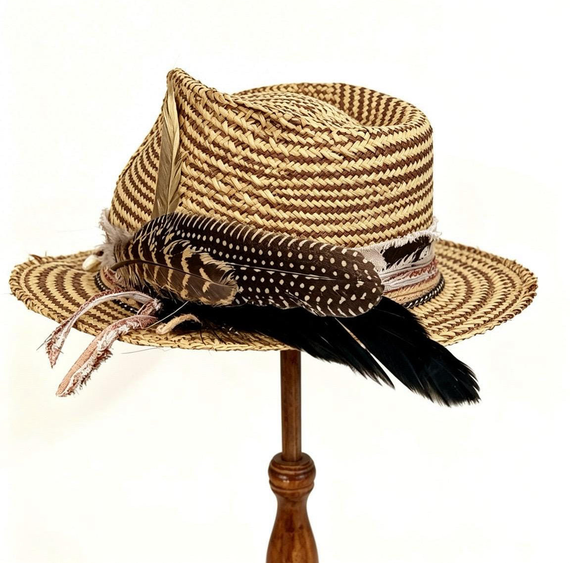 Straw Medium Brim Fedora Hat – Summer Hat – handmade straw fedora hat by artisan Ruby Cantero, detail view 5 | Pokijomba Hats