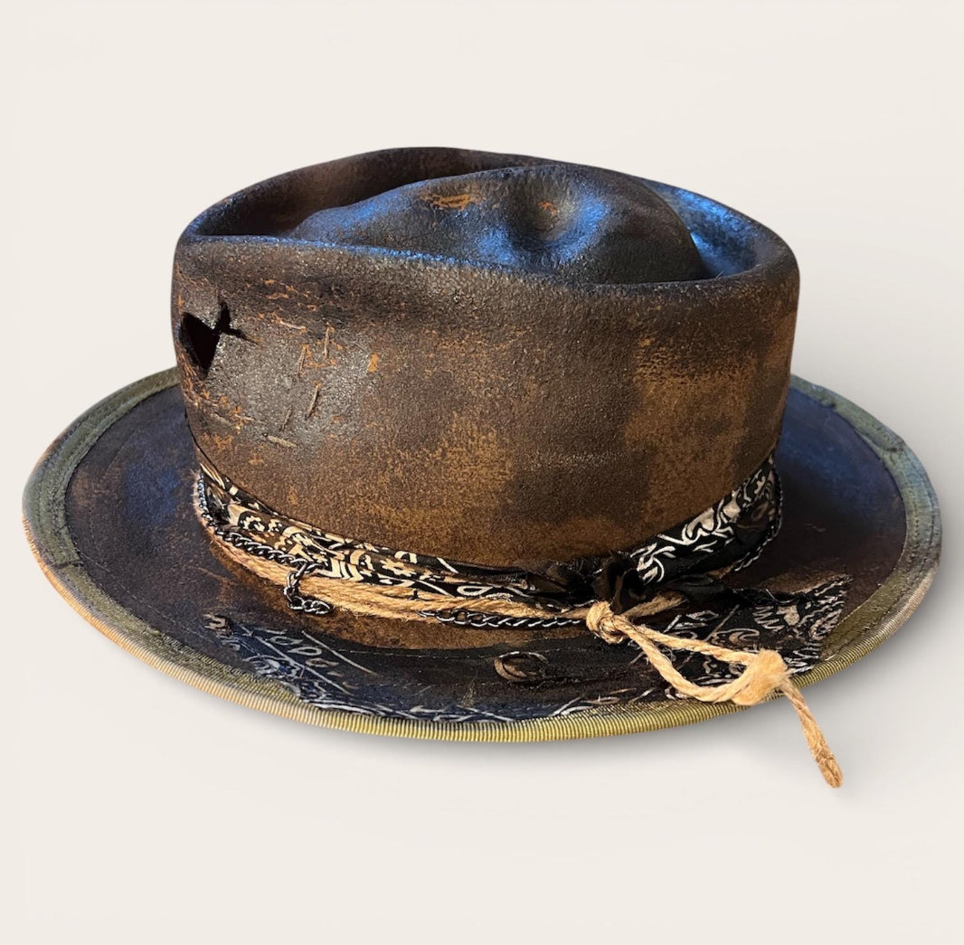 Rare Skull Hat – Edgy Leather Effect Fedora