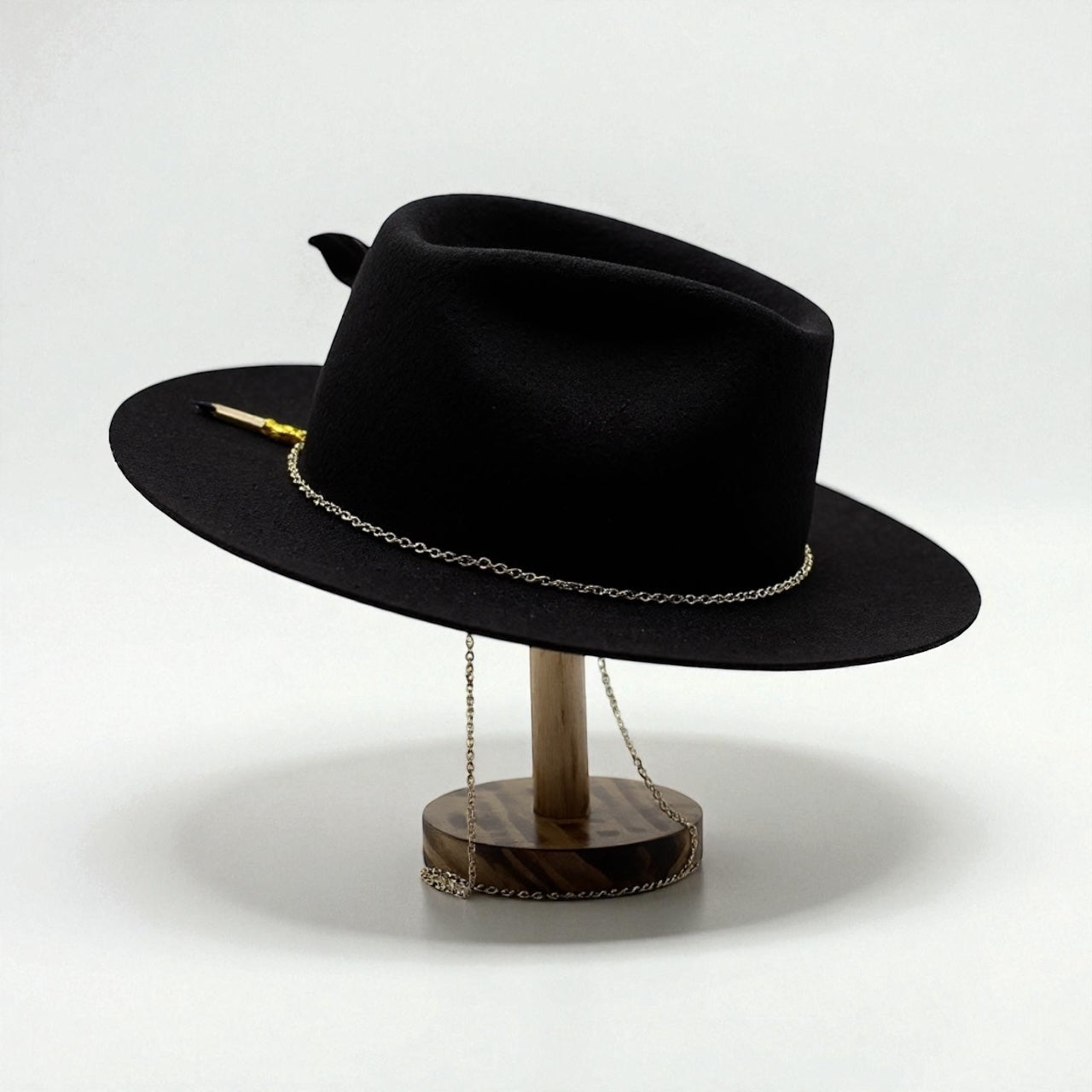 Golden Western Hat Edition – Elegant Black Cowboy Hat