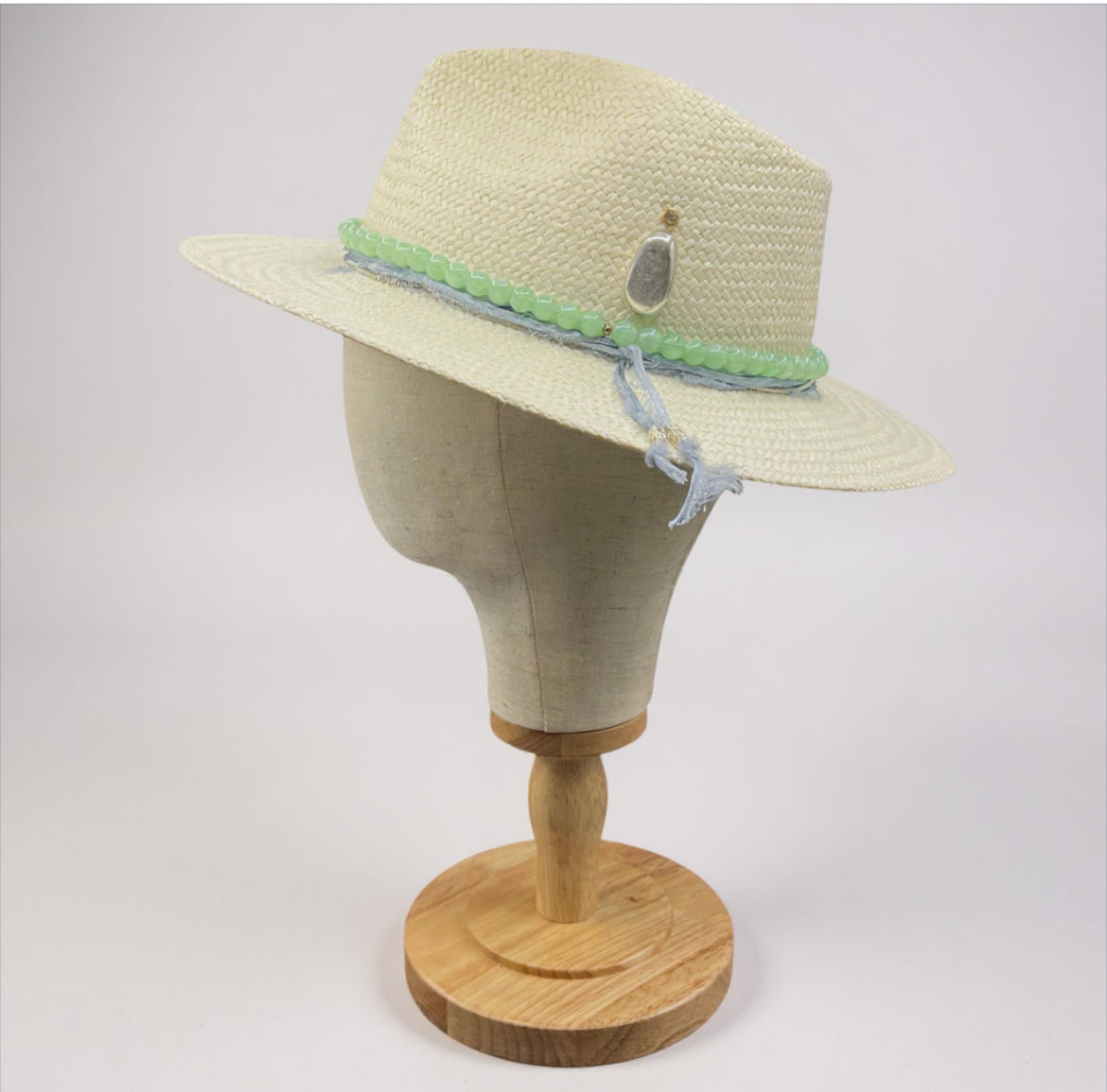 In Stock – Isabella – Classic White Straw Fedora Hat for Summer