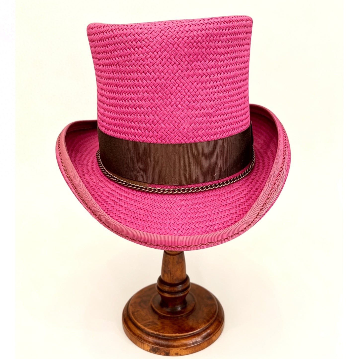 Fuchsia Straw Top Hat – Elegant Summer Top Hat – handmade straw top hat by artisan Ruby Cantero, detail view 4 | Pokijomba Hats