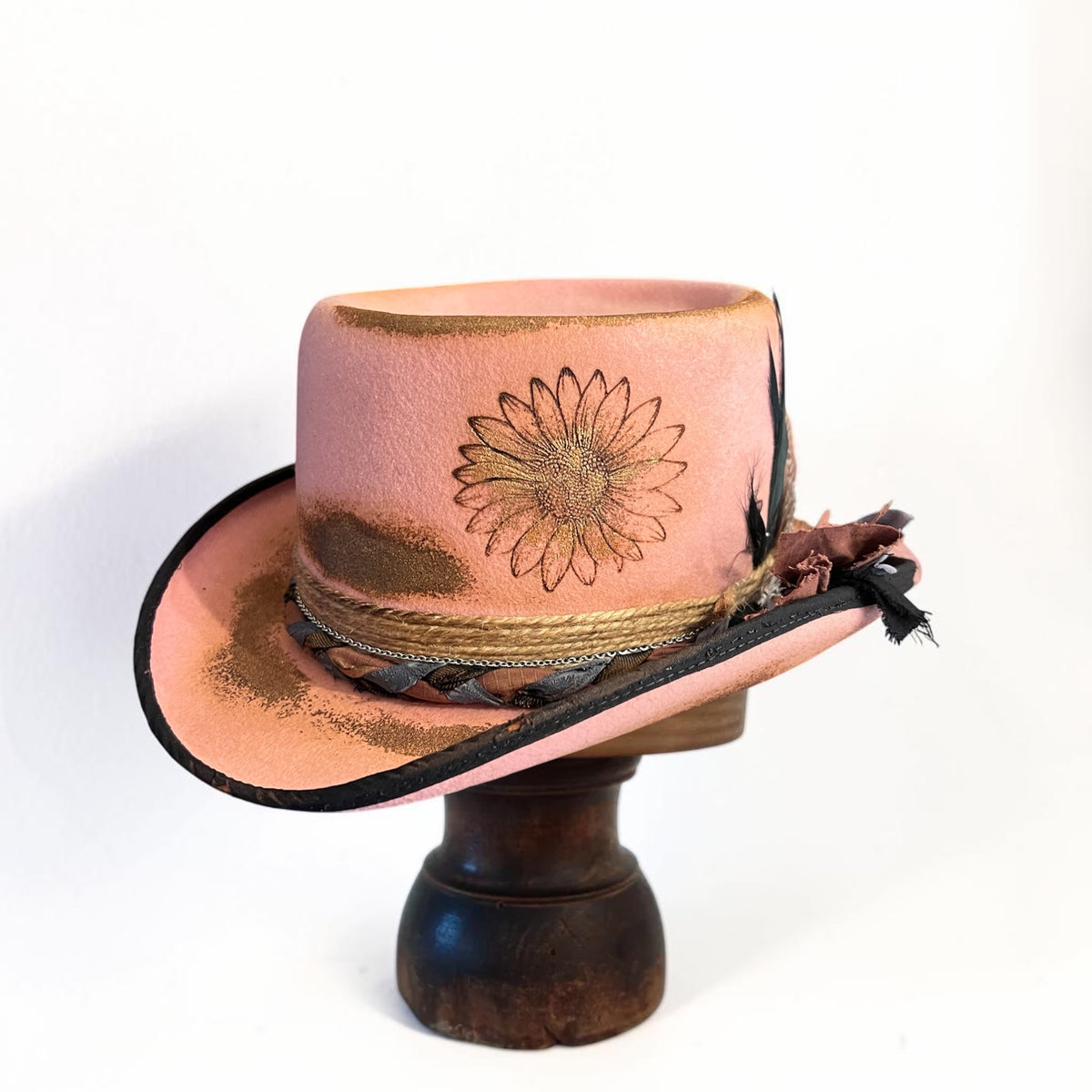 Pippa – Pink Wool Felt Low Top Hat