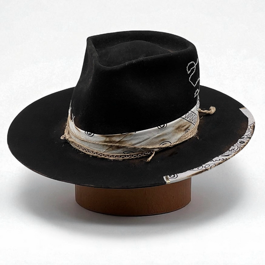 Flamingo II – Black Wool Felt Fedora Hat – White Bandana