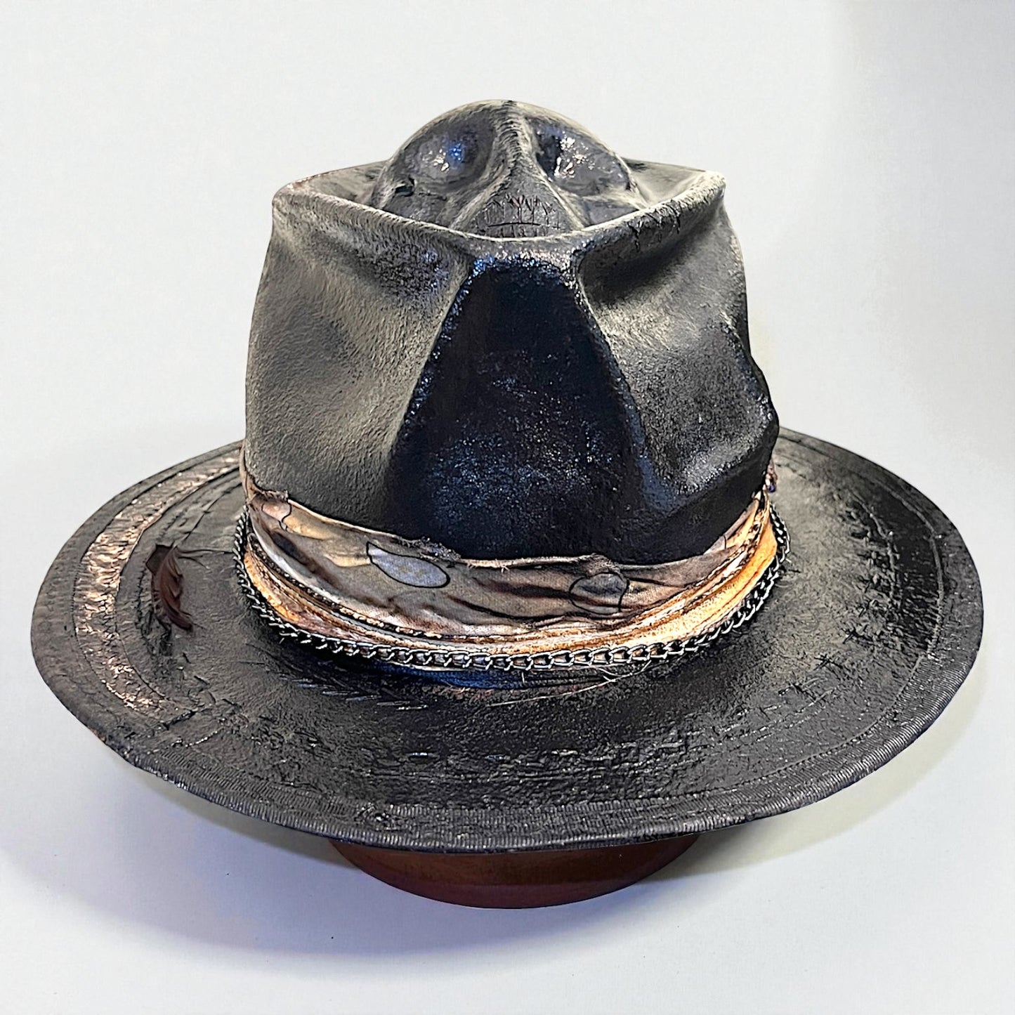 “El Extranjero” Skull Hat – Vintage Leather Efect Fedora