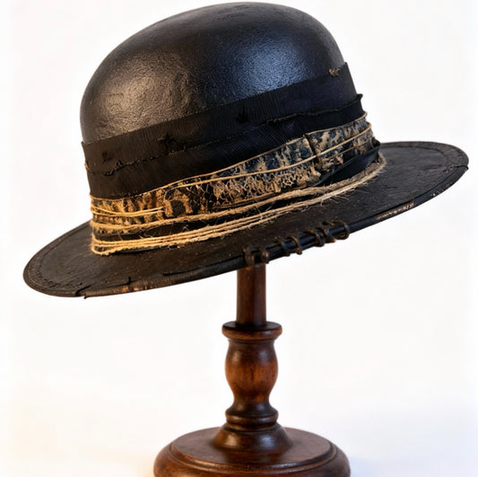 Rare Vintage Leather-Effect – Cheetah Bowler Hat