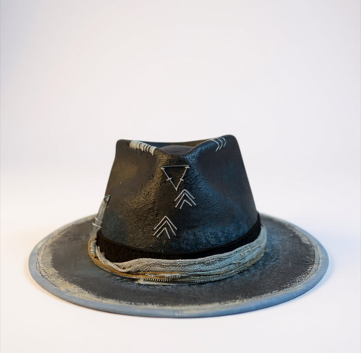 Silver Ocean – Handcrafted Ethnic Statement Fedora
