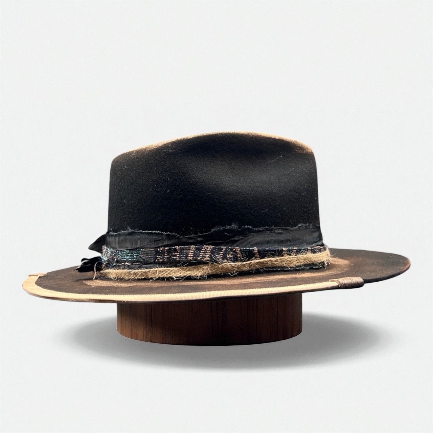 Lady Rebel | Black Wool Felt Fedora Hat – Gold Sparkle Effect