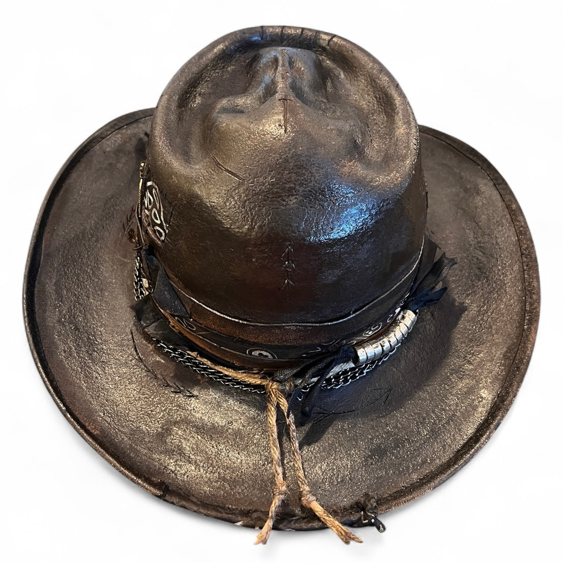 In Stock – Poison Hat – The Art of Rebellion – Vintage Leather Efect