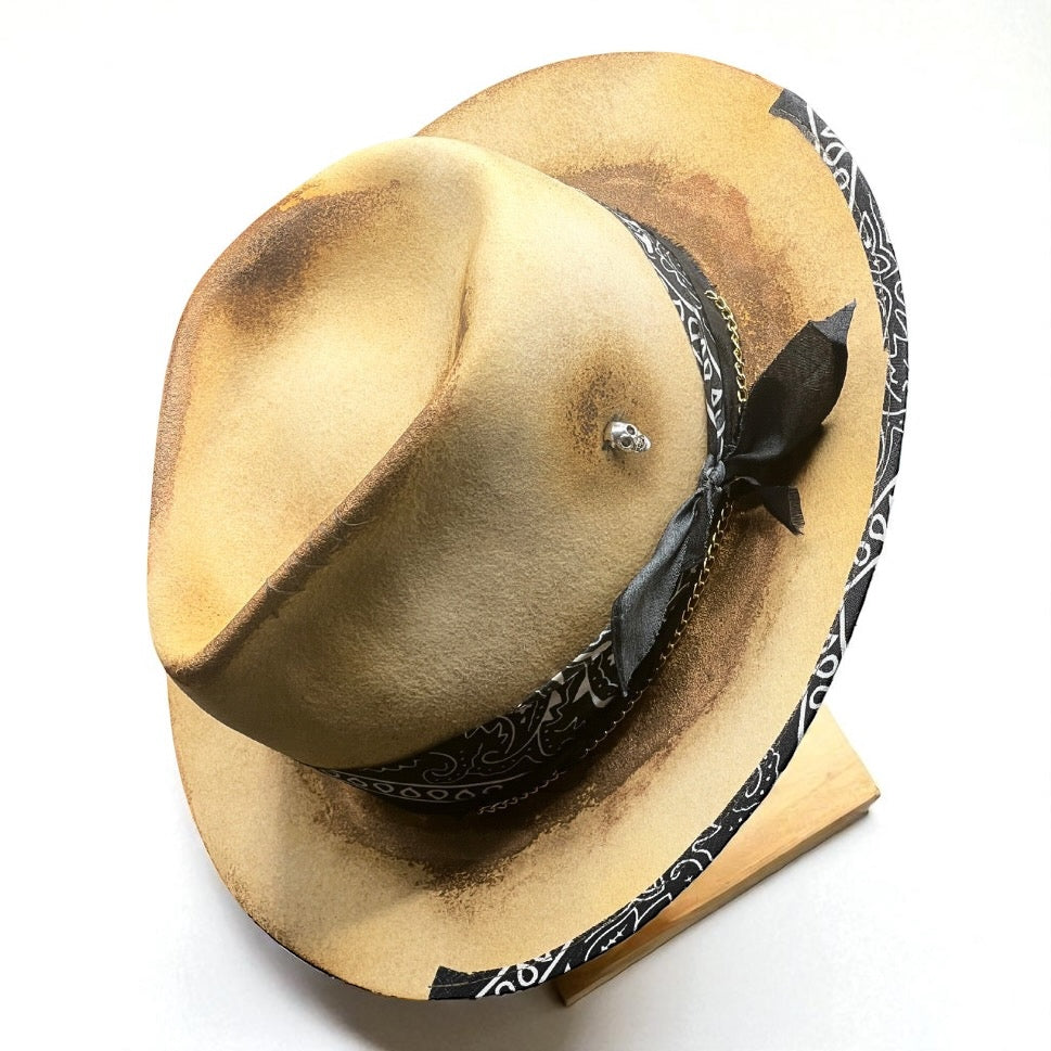 Desert Soul – Vintage Style with Distressed Effect