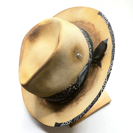 Desert Soul – Vintage Style with Distressed Effect