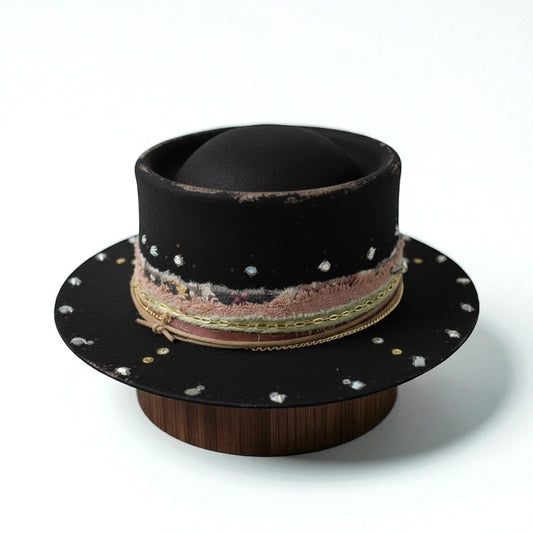 Black Modern Boho-Chic – Short Brim Hat