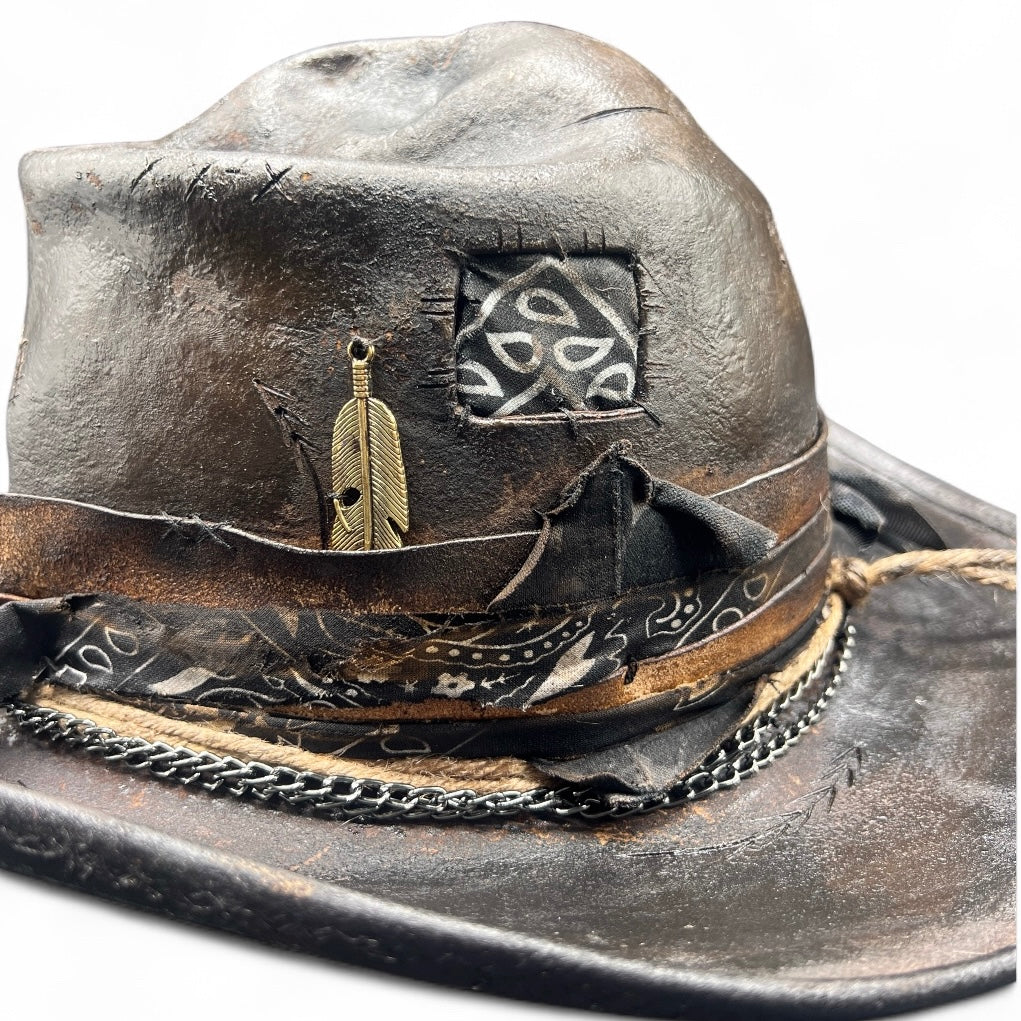 In Stock – Poison Hat – The Art of Rebellion – Vintage Leather Efect