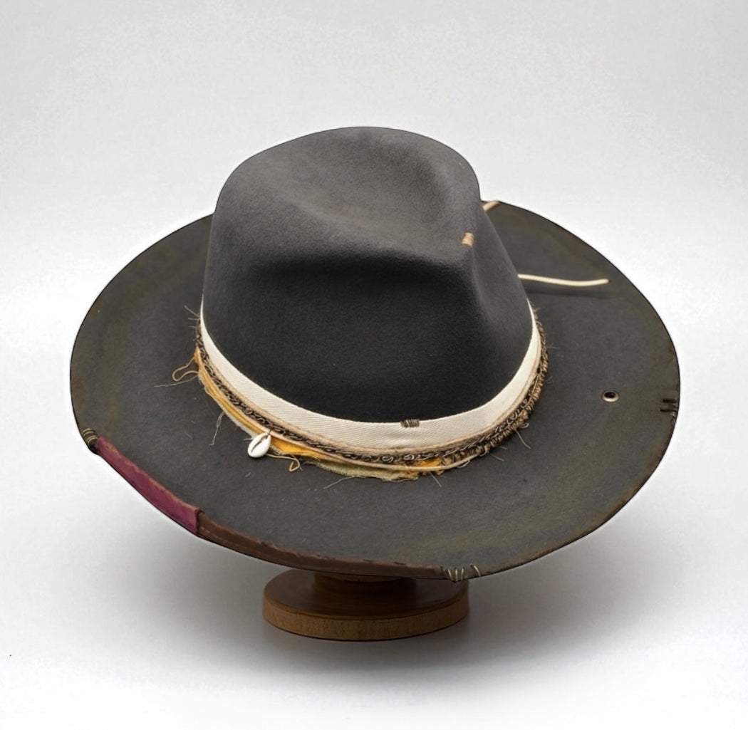 “Shadow” – Handmade Dark Gray Felt Hat