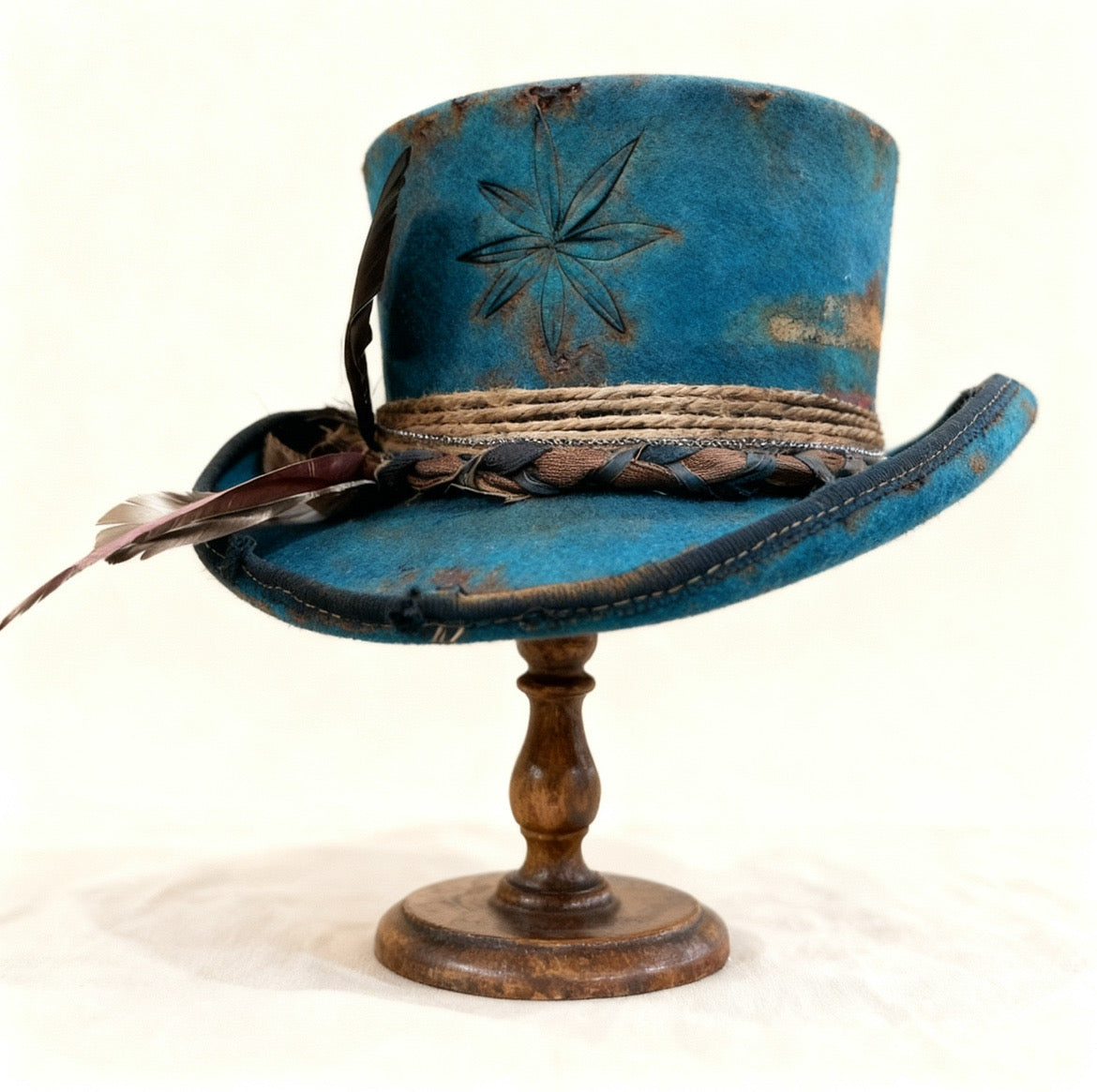 Patina Dream – Blue Wool Felt Low Top Hat