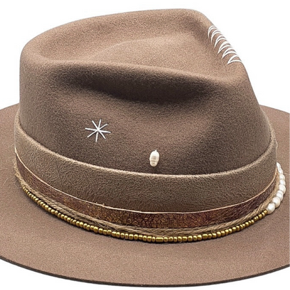 The Hailee – Classic Wool Felt Fedora Hat for Women & Men