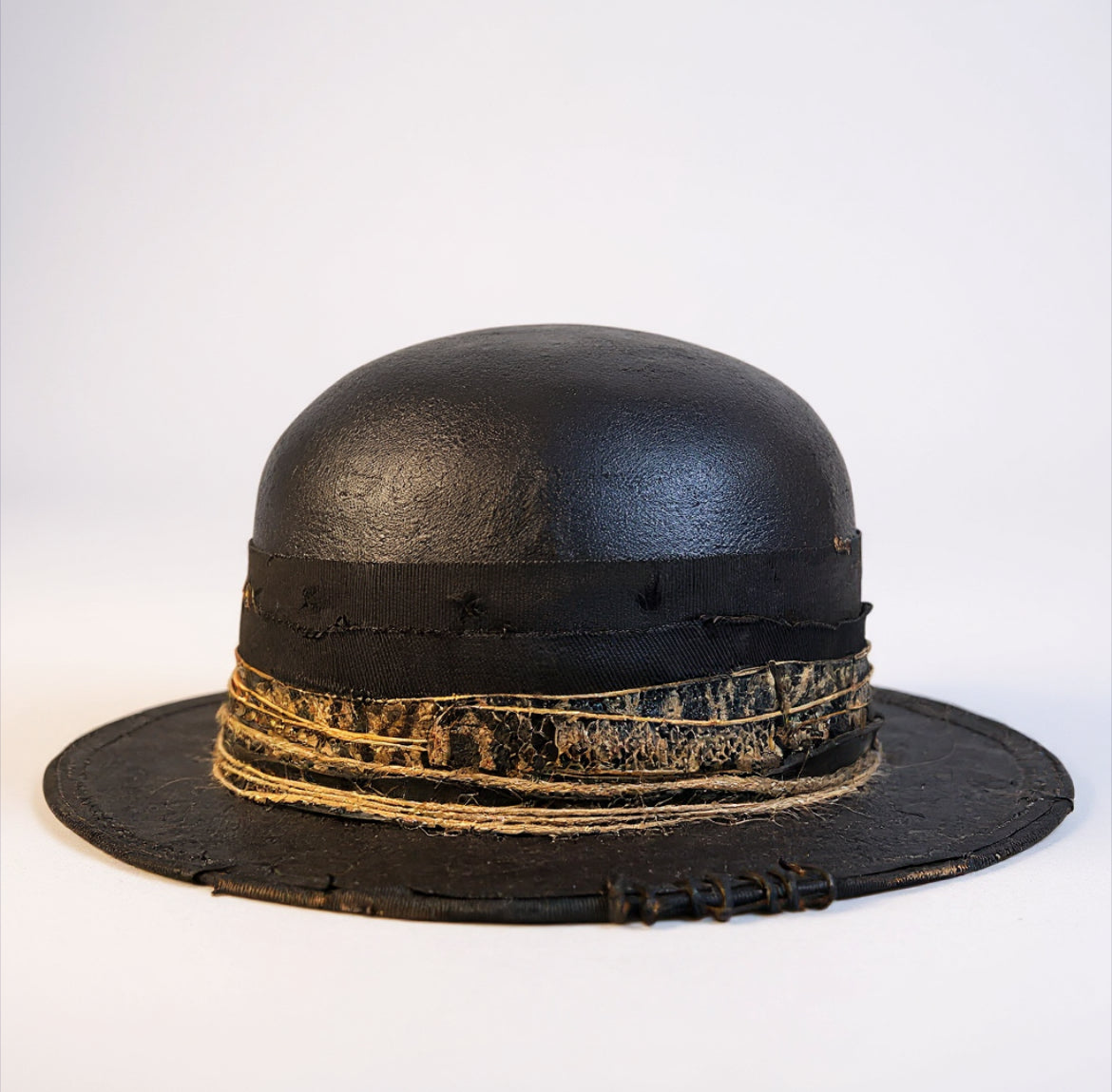 Rare Vintage Leather-Effect – Cheetah Bowler Hat