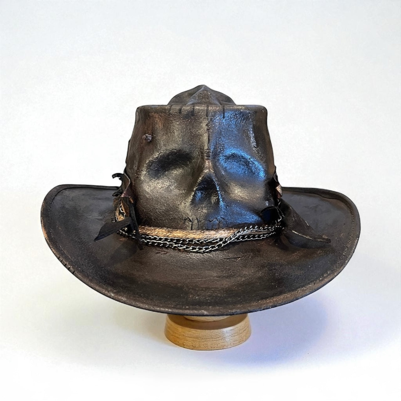 In Stock – Poison Hat – The Art of Rebellion – Vintage Leather Efect