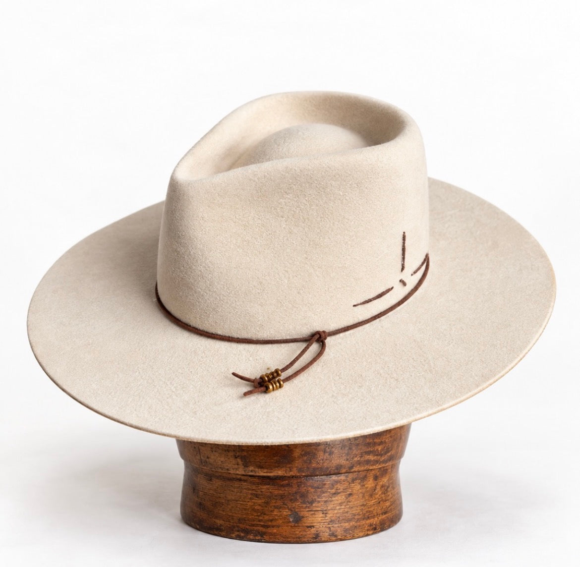 Caribou, the perfect basic felt hat III