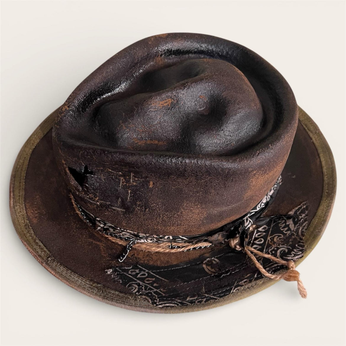 Rare Skull Hat – Edgy Leather Effect Fedora