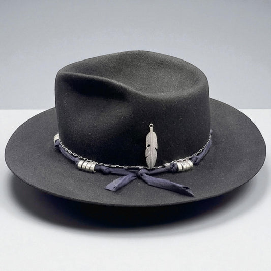 People of Peace Wool Hat – Minimal Style – handmade wool felt hat by artisan Ruby Cantero, detail view 3 | Pokijomba Hats