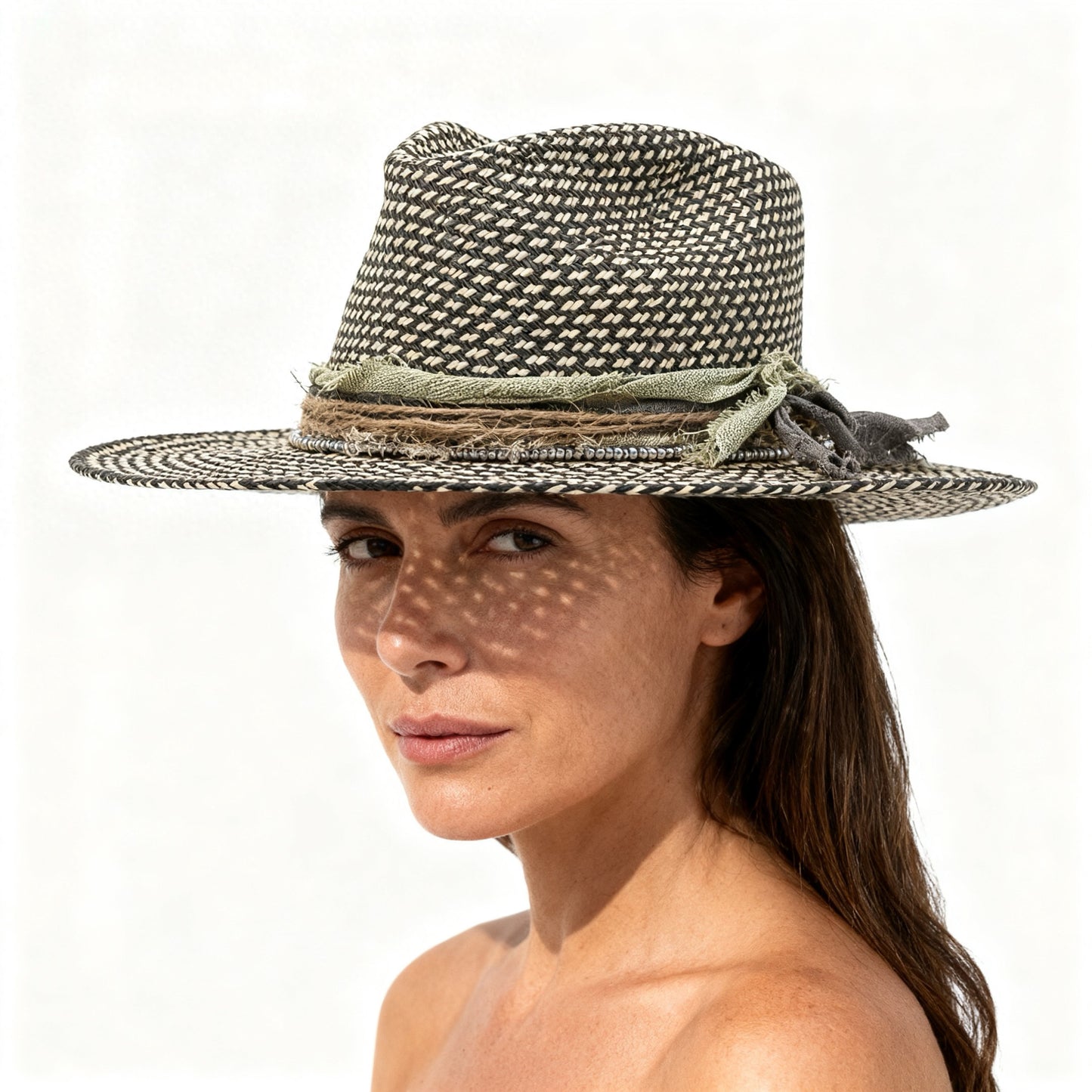Straw Medium Brim Fedora Hat – Summer Hat – handmade straw fedora hat by artisan Ruby Cantero, detail view 4 | Pokijomba Hats
