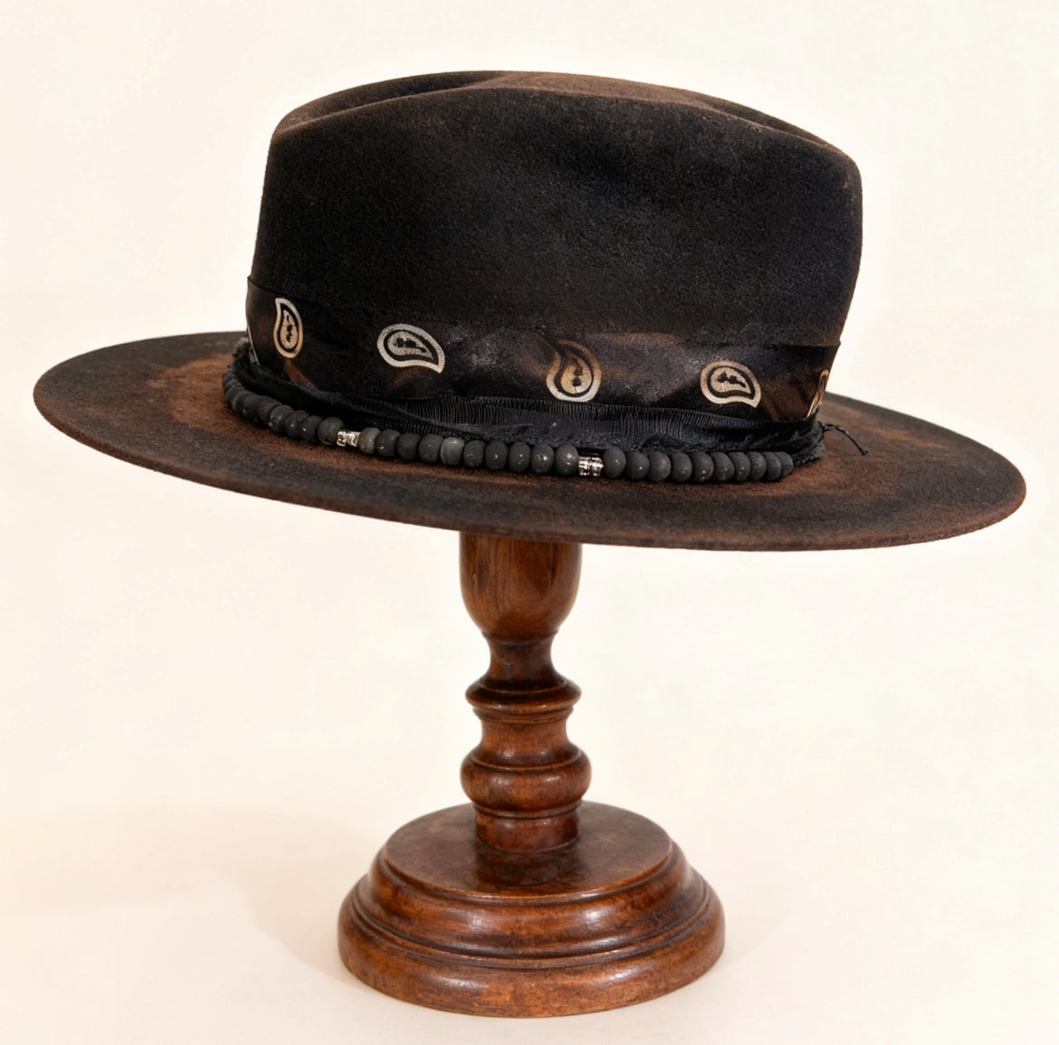 Marius – Rock Boho Felt Hat – handmade wool felt fedora hat by artisan Ruby Cantero | Pokijomba Hats