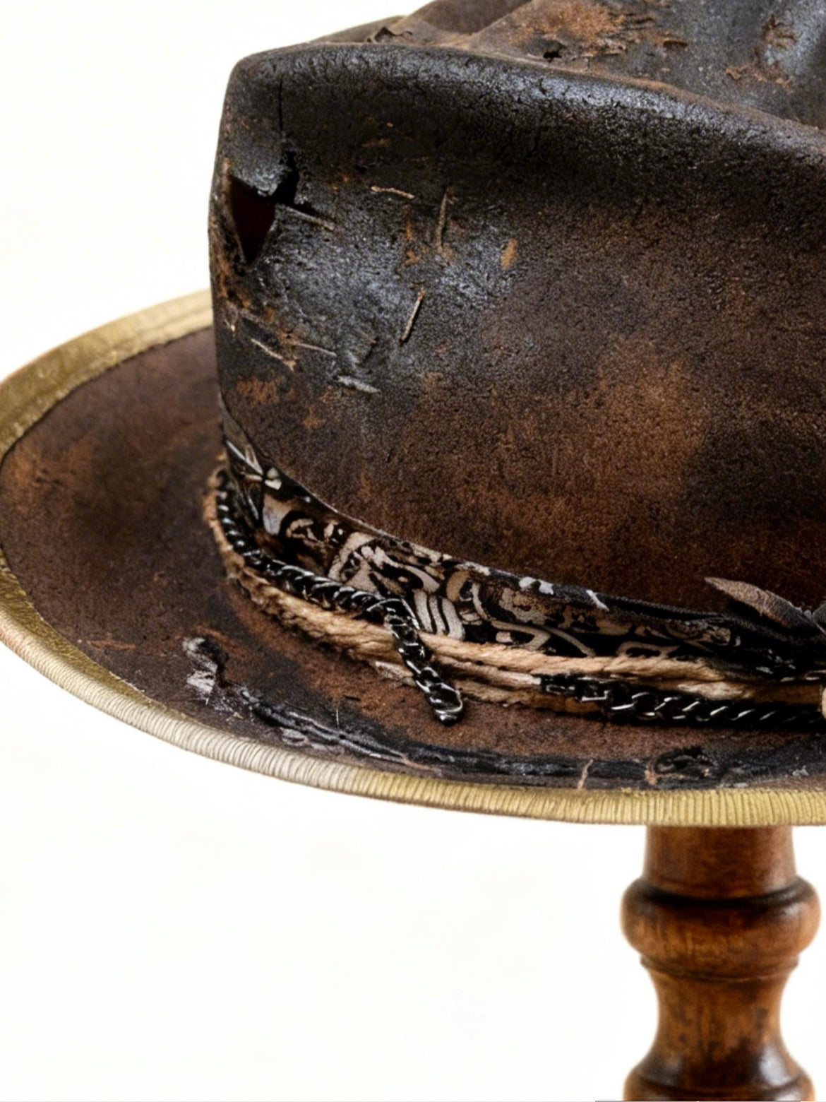 Rare Skull Hat – Edgy Leather Effect Fedora