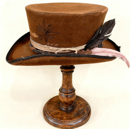 Dune Awakening – Camel Wool Felt Low Top Hat