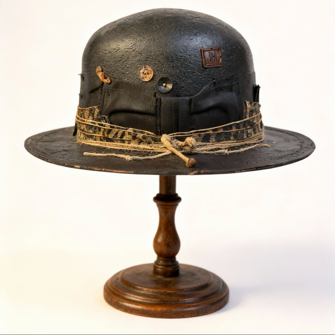 Rare Vintage Leather-Effect – Cheetah Bowler Hat