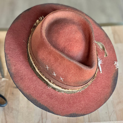 Rouge Desert Hat